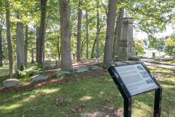 Mark Twain grave in Woodlawn Cemetery in Elmira New York