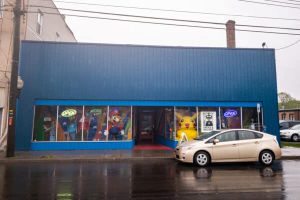 The exterior of Robot City Games and Arcade in Binghamton, New Yokr