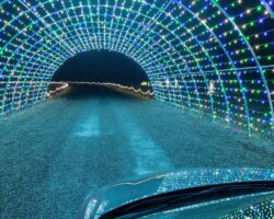 Twinkle Town in Elmira: What It’s Like to to Drive Through Their Festive Christmas Lights