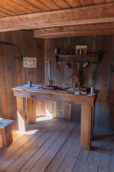 The interior of the tavern at Fort Delaware in the Catskill Mountains